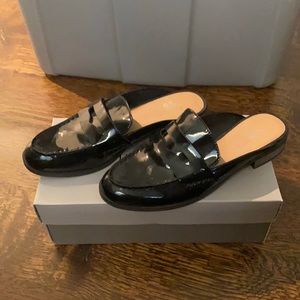 Black Franco Sarto slip on loafers size 6.5